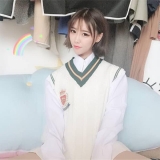 学校：南京师范大学 年龄：24 身高：172cm 爱好：运动、看书