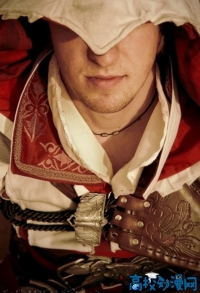 Youmacon 2010优秀cosplay作品：刺客信条酷帅外形Ezio！