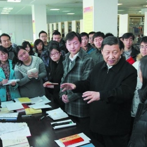 中共中央政治局常委、中央书记处书记、国家