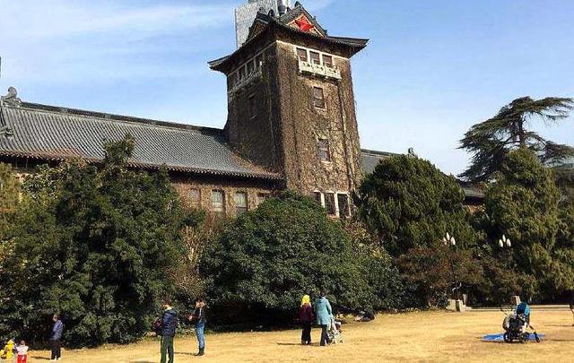 人文社会科学最强的16所高校，北大为什么不能排第一？