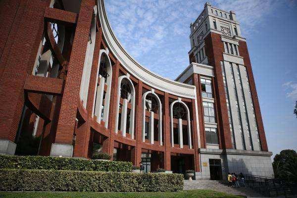 这4所政法大学在我国最厉害，虽然录取分数高但考上就是铁饭碗！
