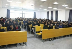 985学生热衷考研，三本学生公务员报考扎堆