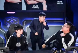 BA教练SK爱情事业两不误 妻子曾为他放弃考
