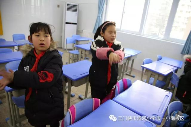 储备能量 飞向远方——滨河小学举行社团展示活动