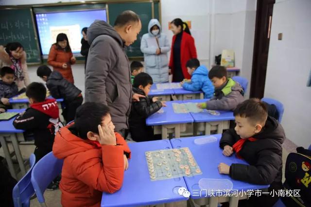 储备能量 飞向远方——滨河小学举行社团展示活动