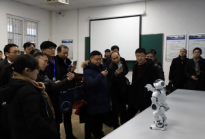 武汉一高校捐资100万元 设立素质教育研究专