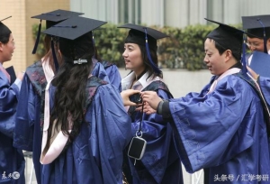 在职研究生双证考试内容有哪些？