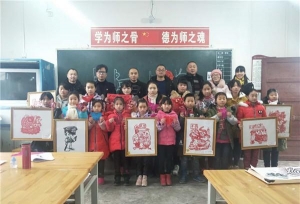 仪陇县五福小学对少年宫社团活动进行现场考