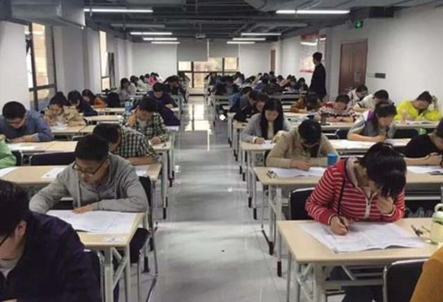 重点大学的学生为什么不考公务员？这三个点告诉你原因是什么