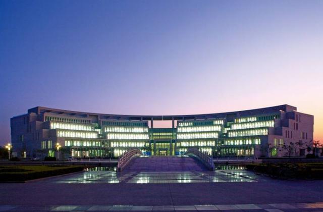 我国高校“科技成果转化合同金额排名”发布，哪些大学最能挣钱？