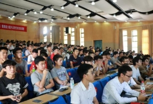如果再来一次大学，我宁愿加入普通社团，也