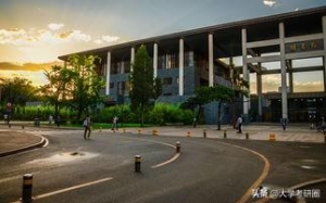 中国新闻传播学最好的10所大学，只有1所211！