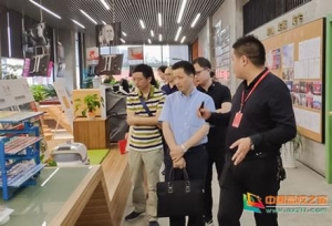 重庆工业职业技术学院院长郭天平带队赴校企