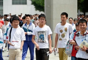 想去江苏上大学，这17所大学不能选，它们的毕业证一文不值