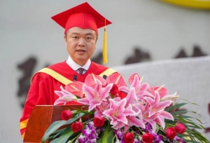 中国传媒大学校长毕业致辞上，送给同学们的