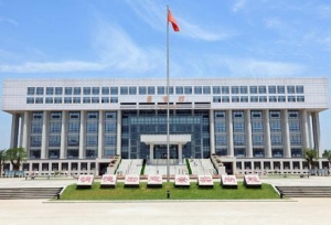 高考成绩处于中游水平，这4所大学可重点考