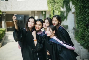 最受欢迎人气最旺的排名前20的语言类大学，
