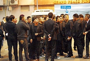 20年前他是一名打工仔，39岁成黑帮大哥，对