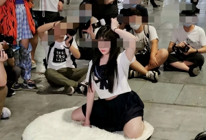 从“撅臀”到“真空”，漫展还要被迫害到何时？