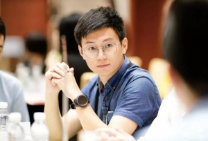 副县长到省政府当副处长，以前是领导现在是中层干部，你愿意吗