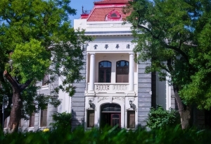 最新中国大学30强，这所双非大学凭实力进前8，人大仅排第27