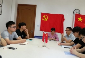 农村大学生和城市大学生，上大学谁更容易先入党？