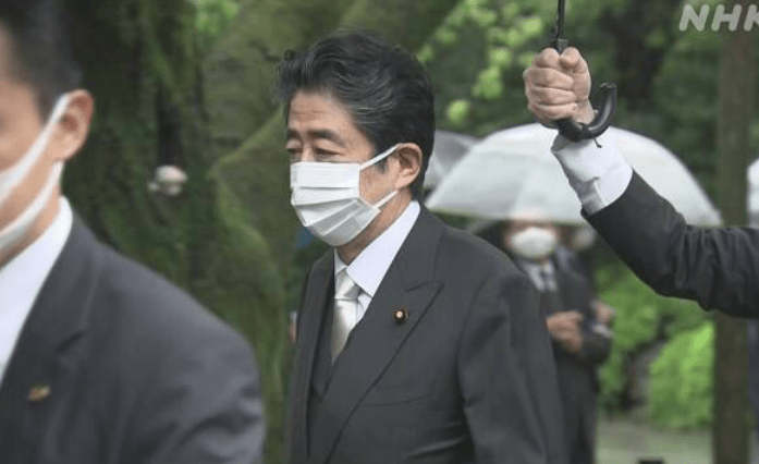 日本战败76周年，首相菅义伟、安倍晋三拜神厕，山本宽内涵日媒