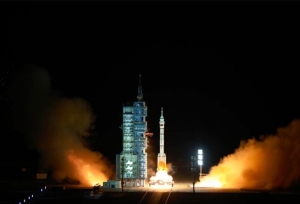 神舟十三号发射成功！或许40年前的《高达》