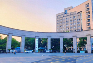 湖州学院是公办还是民办？